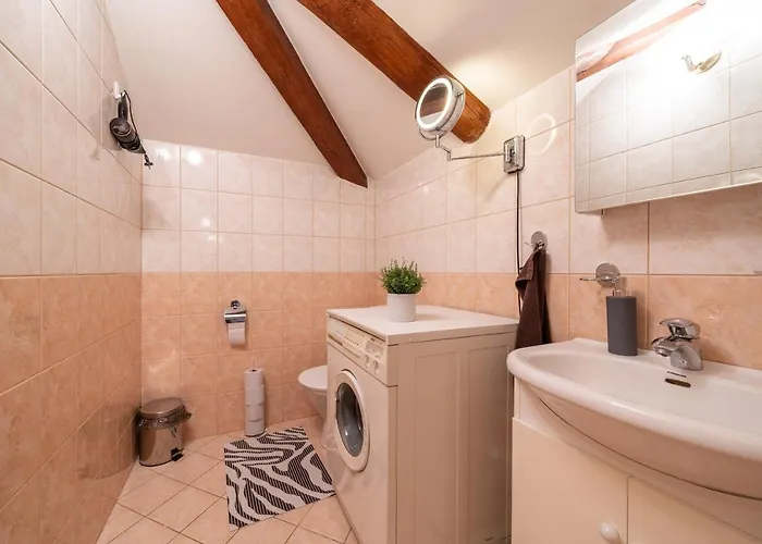 Old Town - Vana Viru *